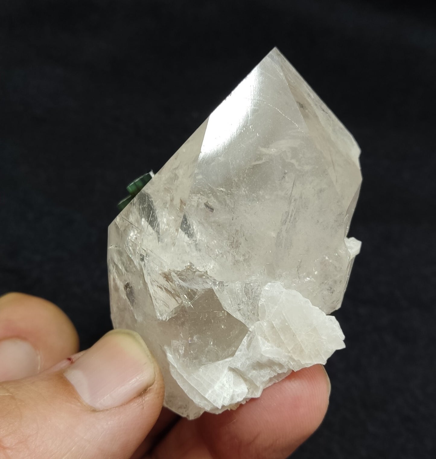 An amazing specimen of green cap Tourmalines on quartz 106 grams