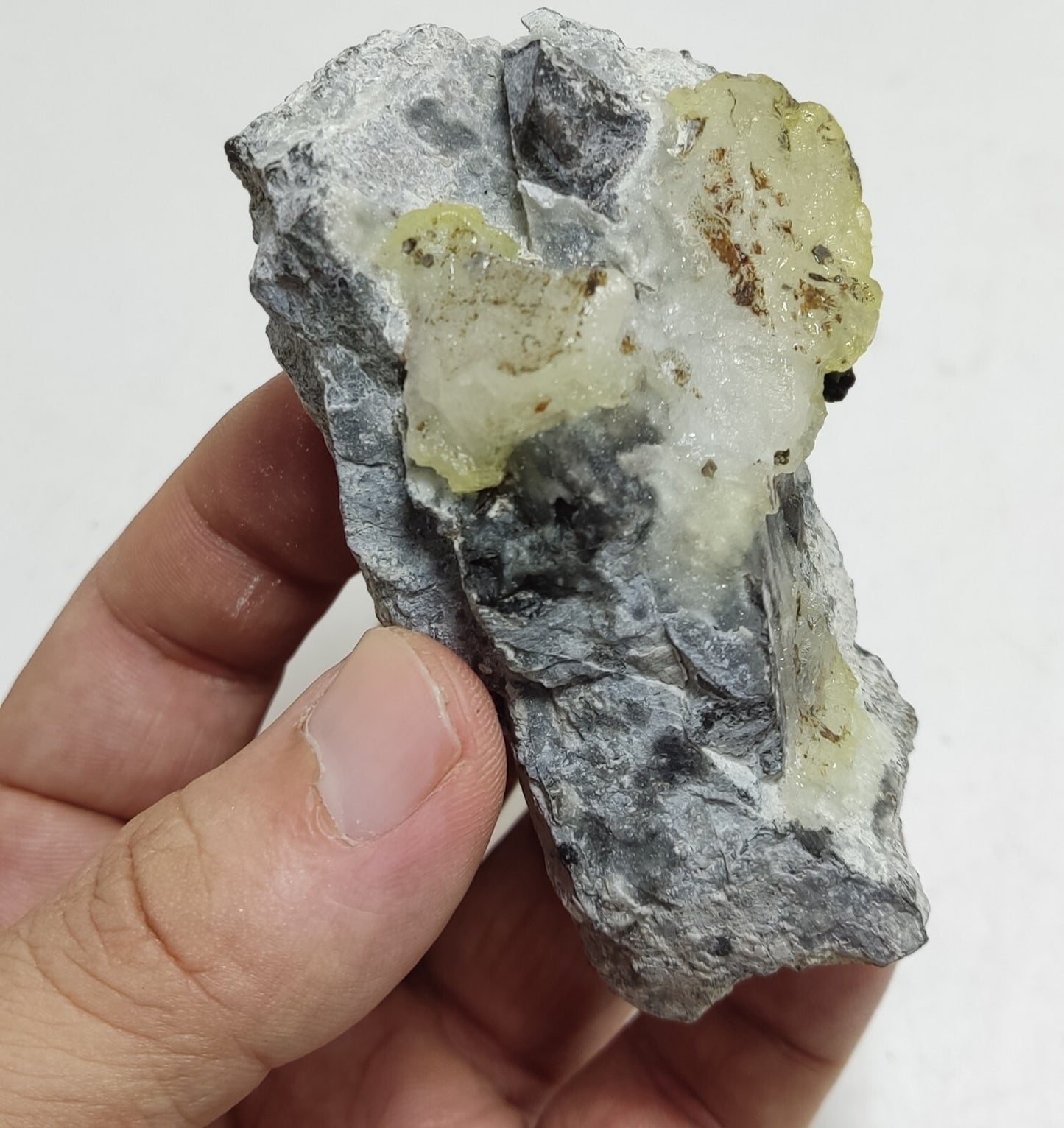 An Aesthetic Natural specimen of brucite with chromite 167 grams