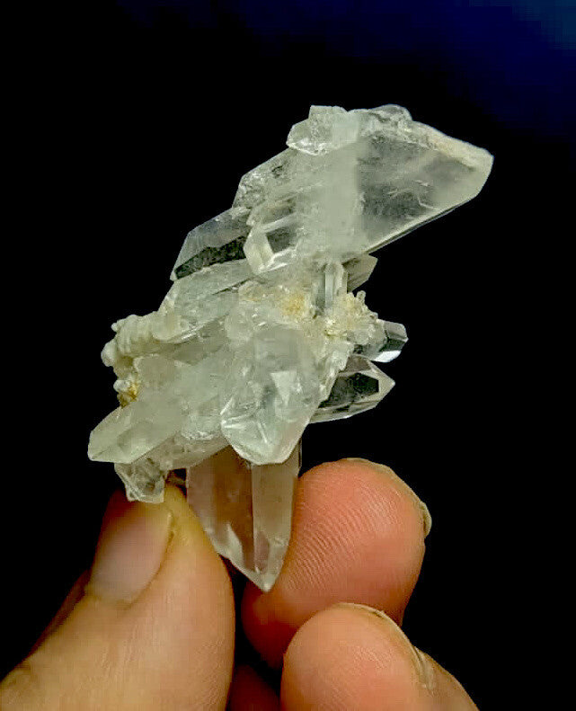 Feden Quartz Crystal 25 Grams