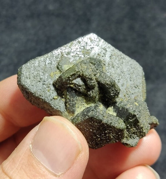 Dark Green Lusterous Epidote Crystal 44 grams