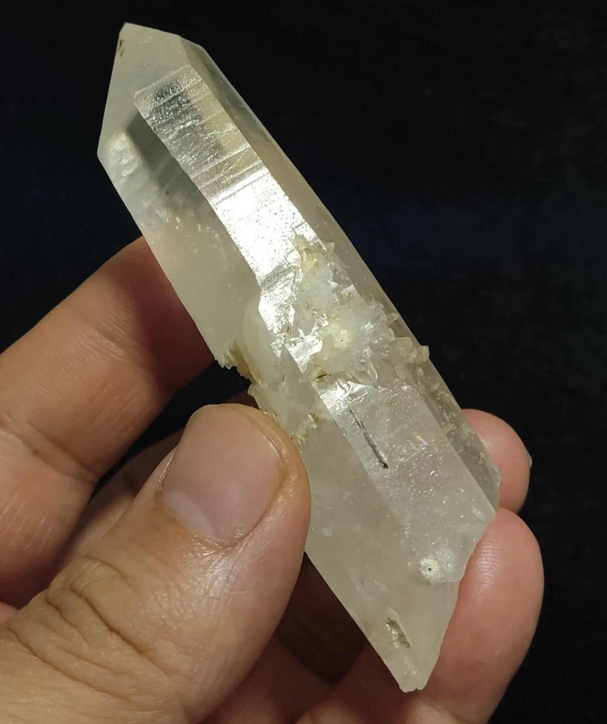 Aesthetic terminated specimen of Quartz crystal with Rutiles Inclusions 84 grams