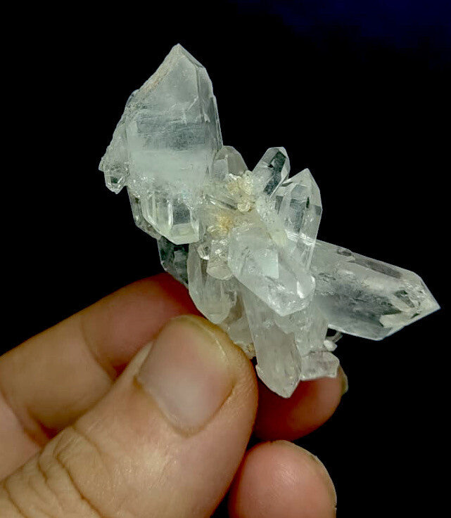 Feden Quartz Crystal 25 Grams