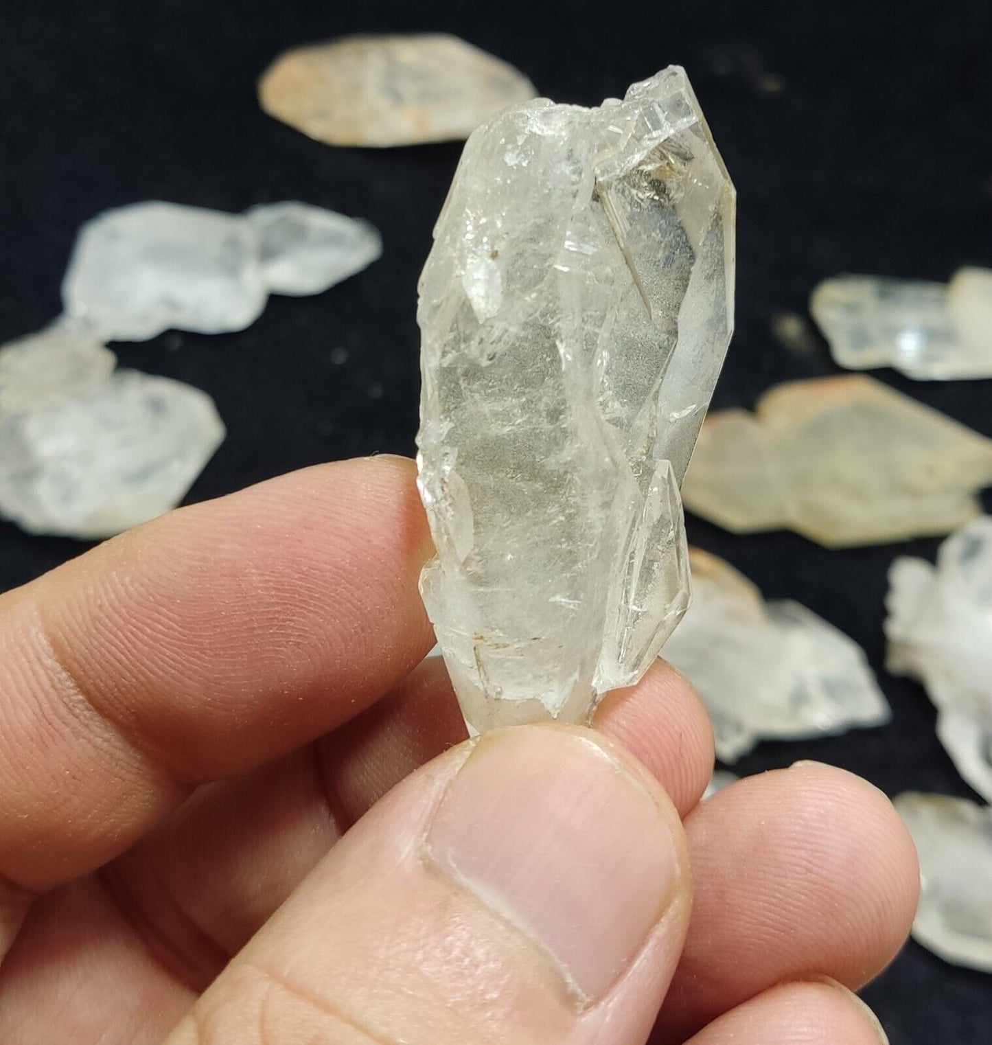 13 Faden/chlorite quartz Crystals