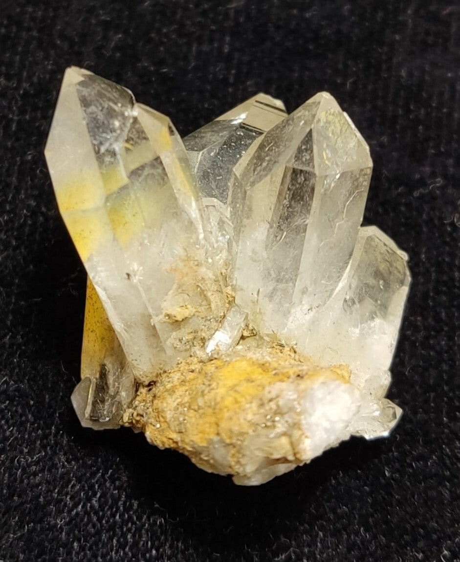 A small thumbna Aesthetic Natural beautifully terminated Quartz cluster 11 grams