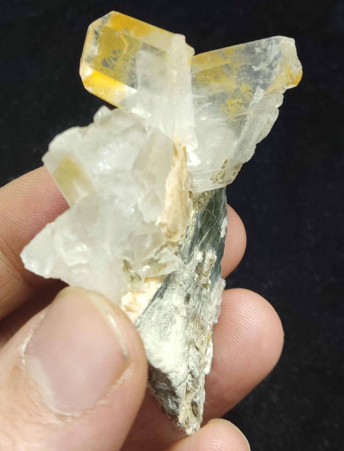 An Aesthetic Natural beautifully terminated Quartz specimen 57 grams