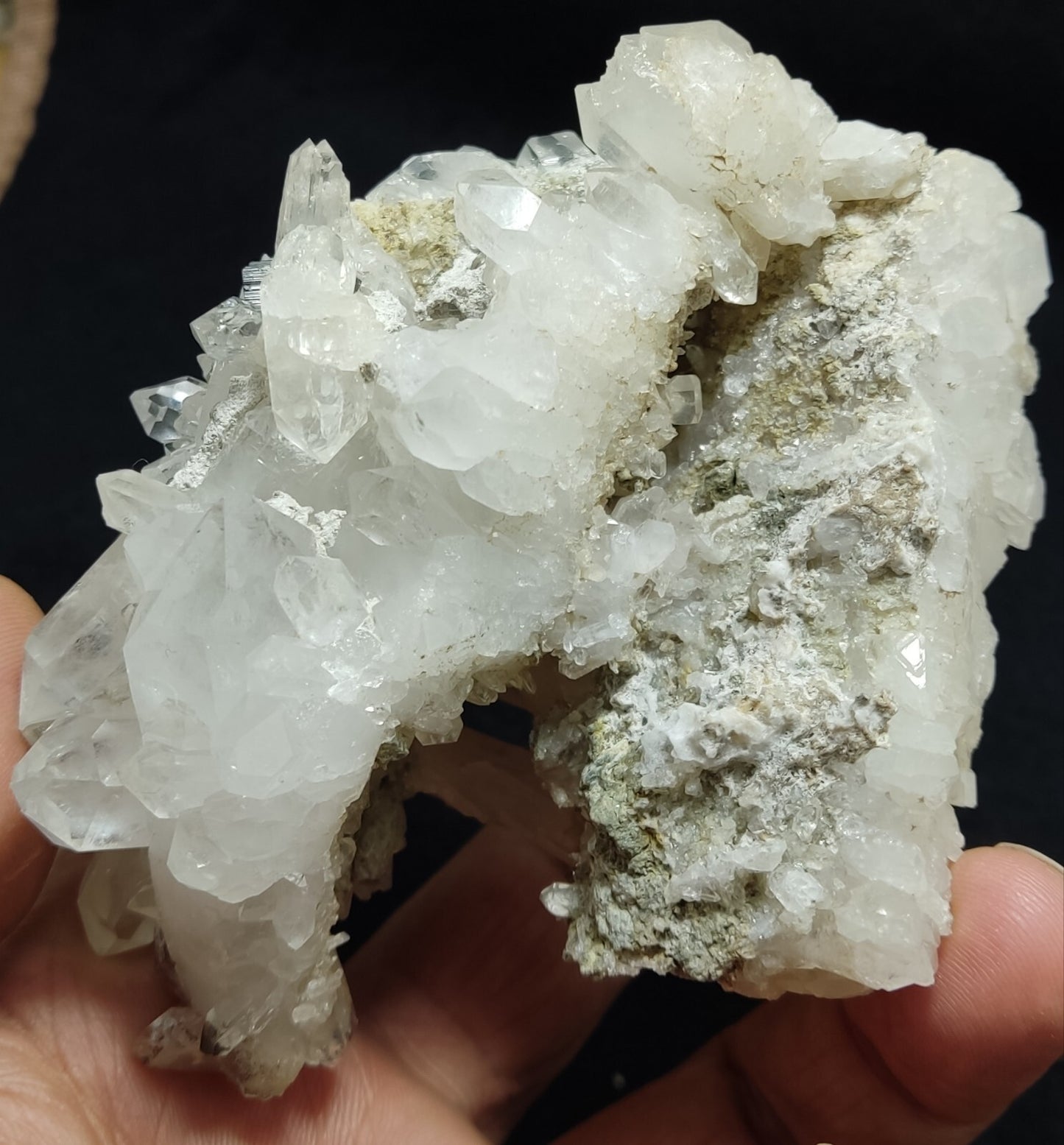 An Aesthetic terminated specimen of Quartz cluster with brookite 368 grams