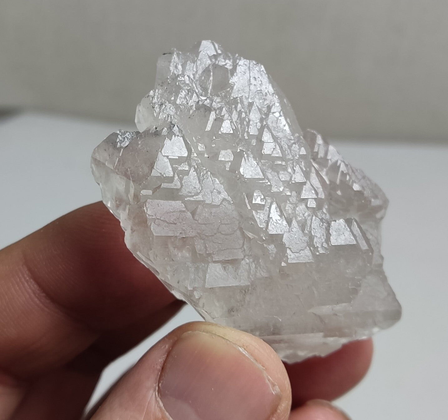 A very Aesthetic Natural terminated gwindel like Quartz crystal 51 grams