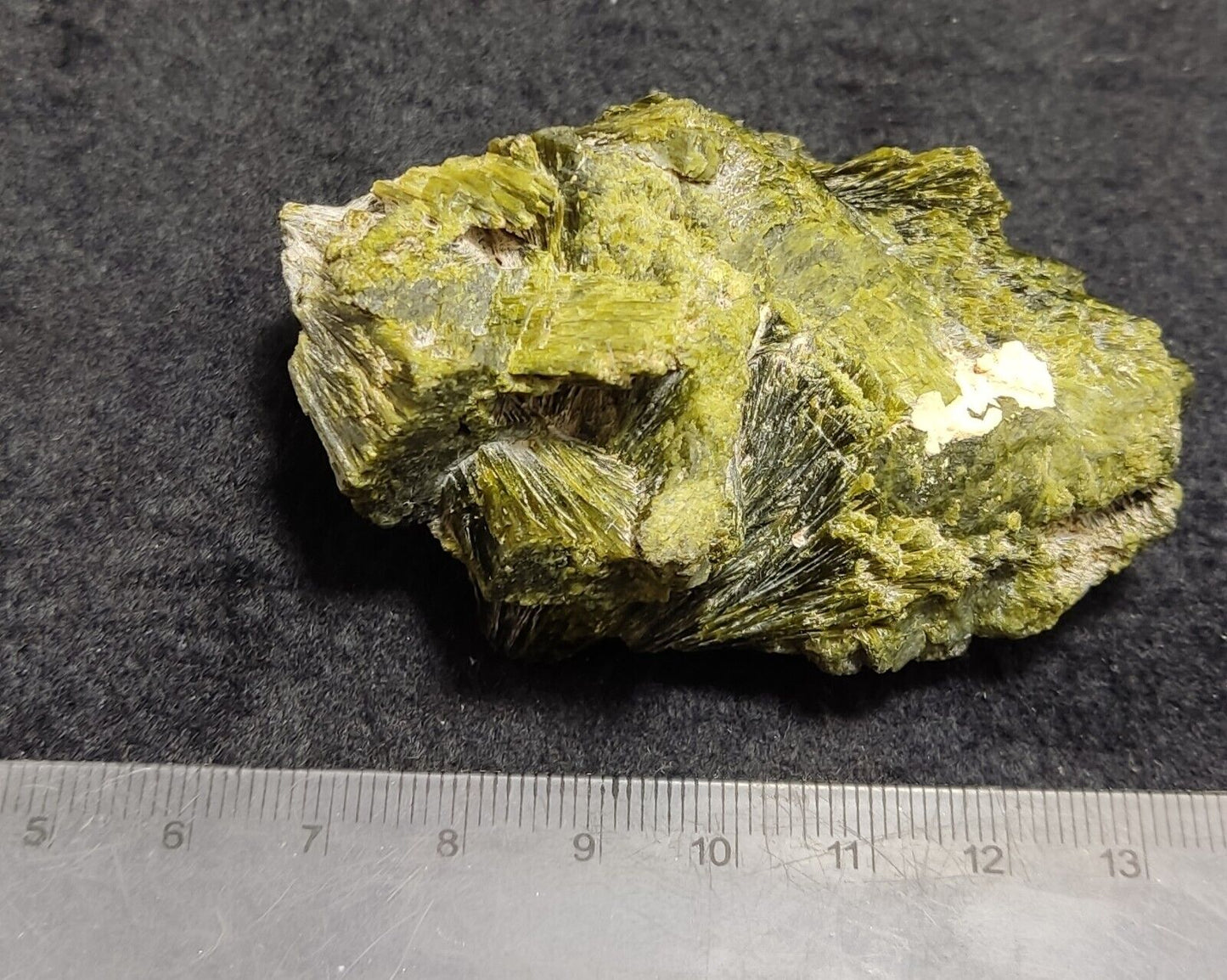 A very Aesthetic Natural beautifully terminated epidote specimen 162 grams