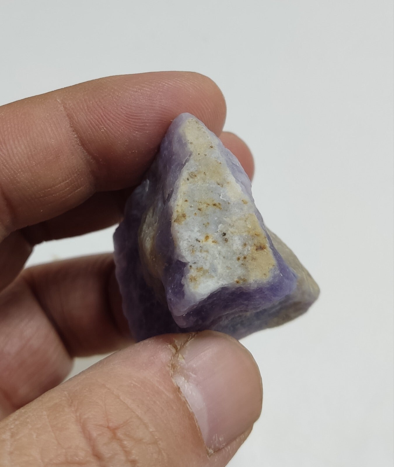 An amazing specimen of hackmanite highly Tenebrescent 47 grams