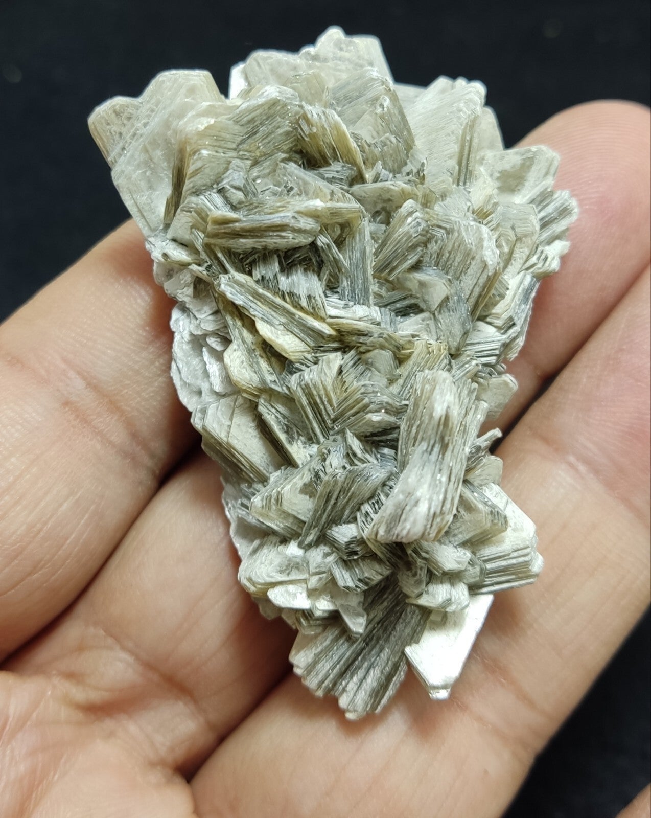 An Aesthetic specimen of muscovite cluster 30 grams
