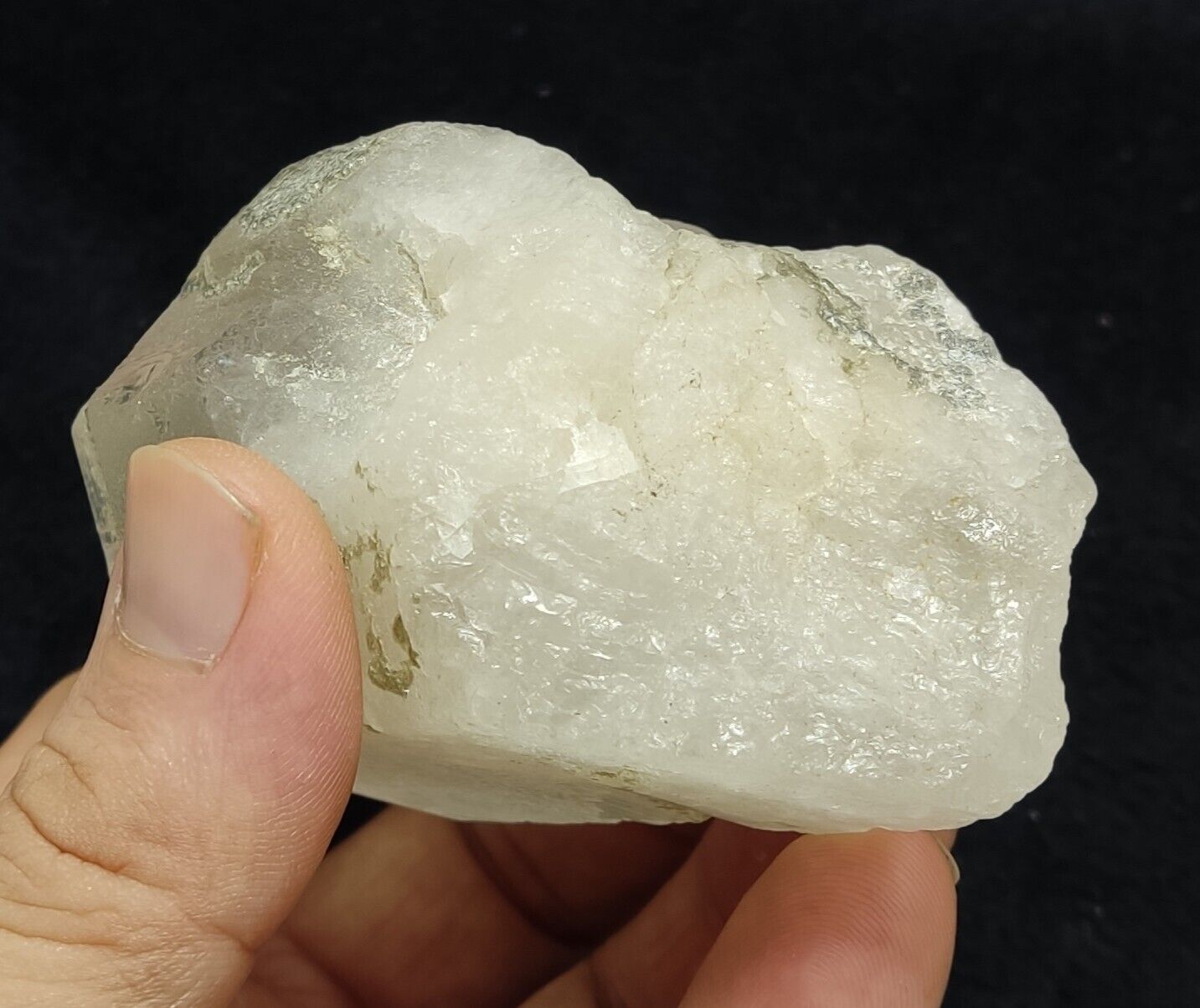 An Aesthetic Natural beautifully terminated Quartz specimen 334 grams
