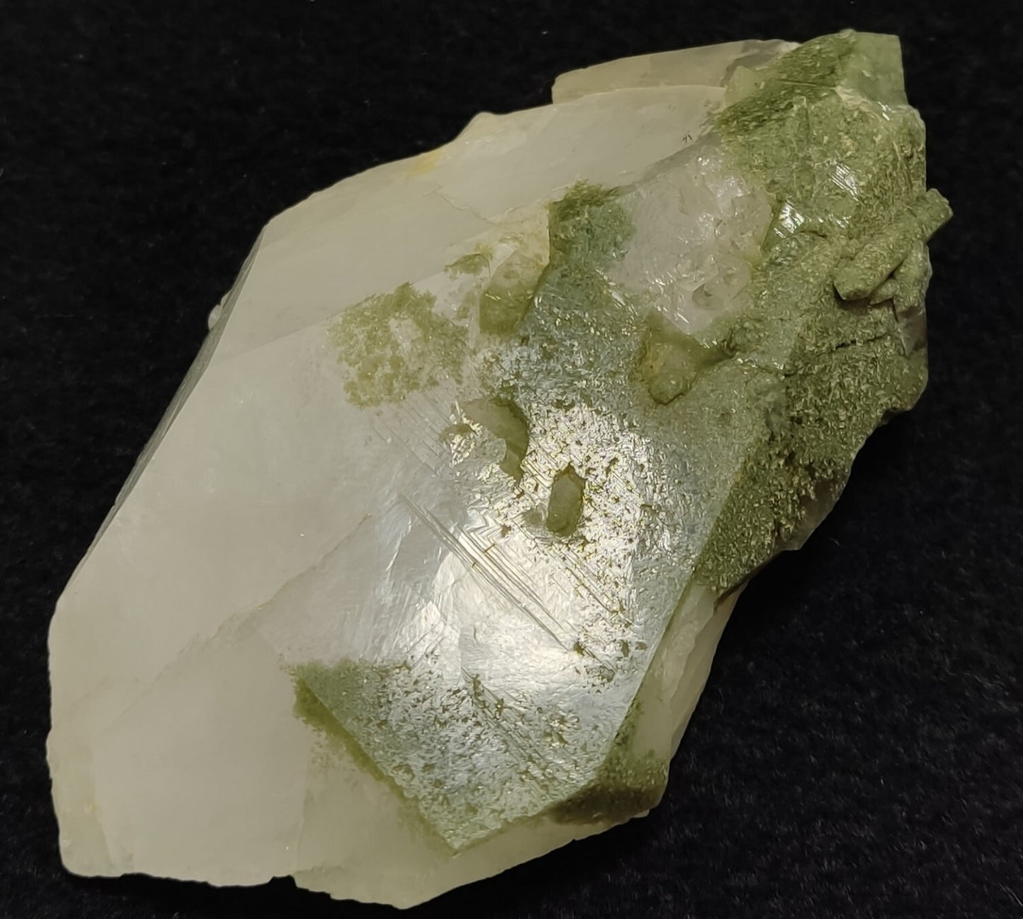 Chlorite quartz terminated crystal specimen 187 grams