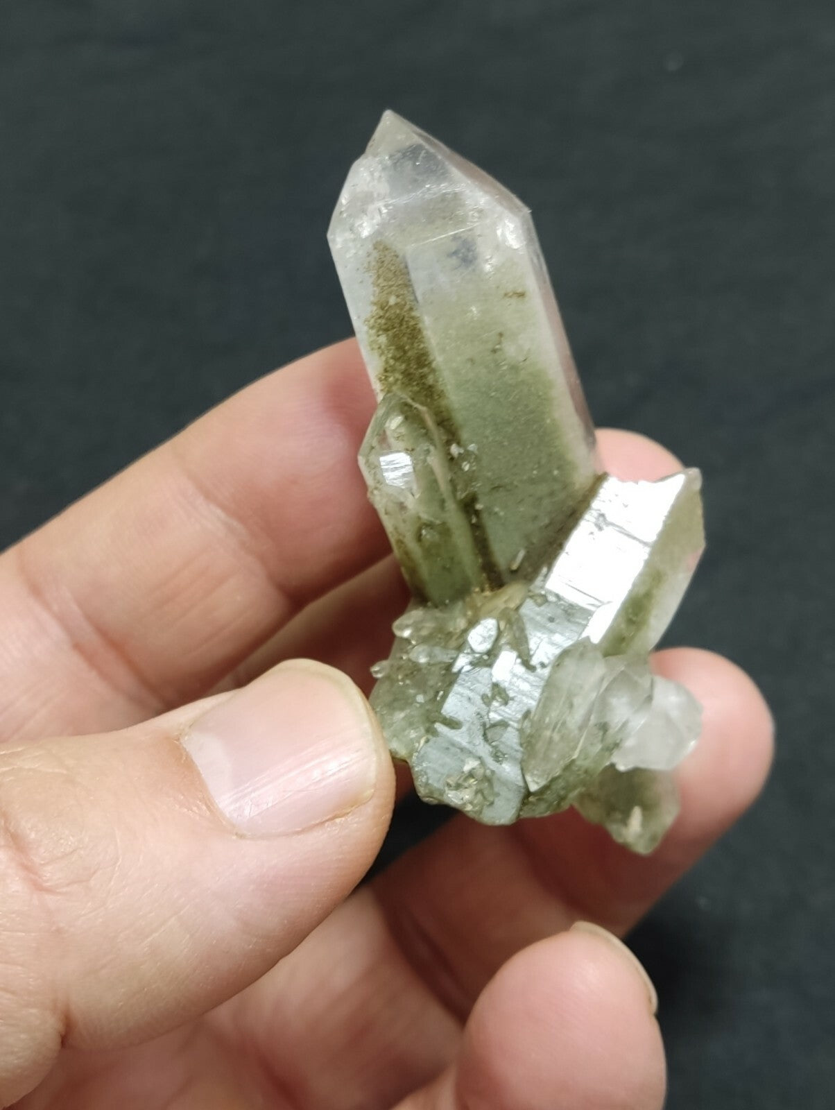 A very Aesthetic Natural beautifully terminated Chlorite Quartz crystal 42 grams