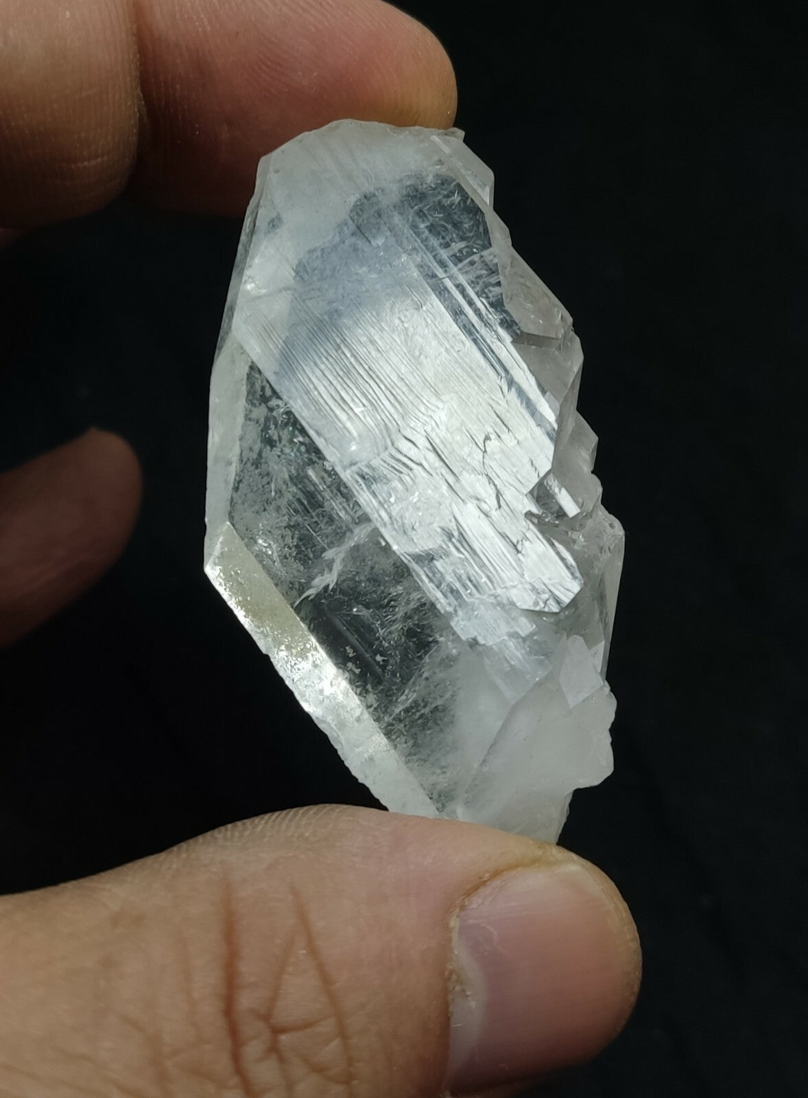An amazing specimen of terminated faden Quartz crystal 30 grams