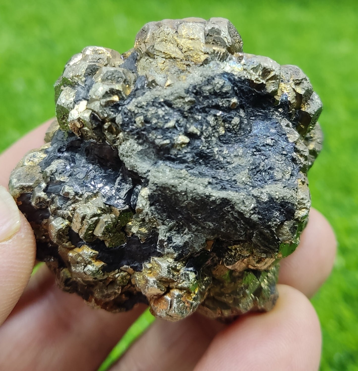201 grams amazing specimen of pyrite/marcasite 201 grams