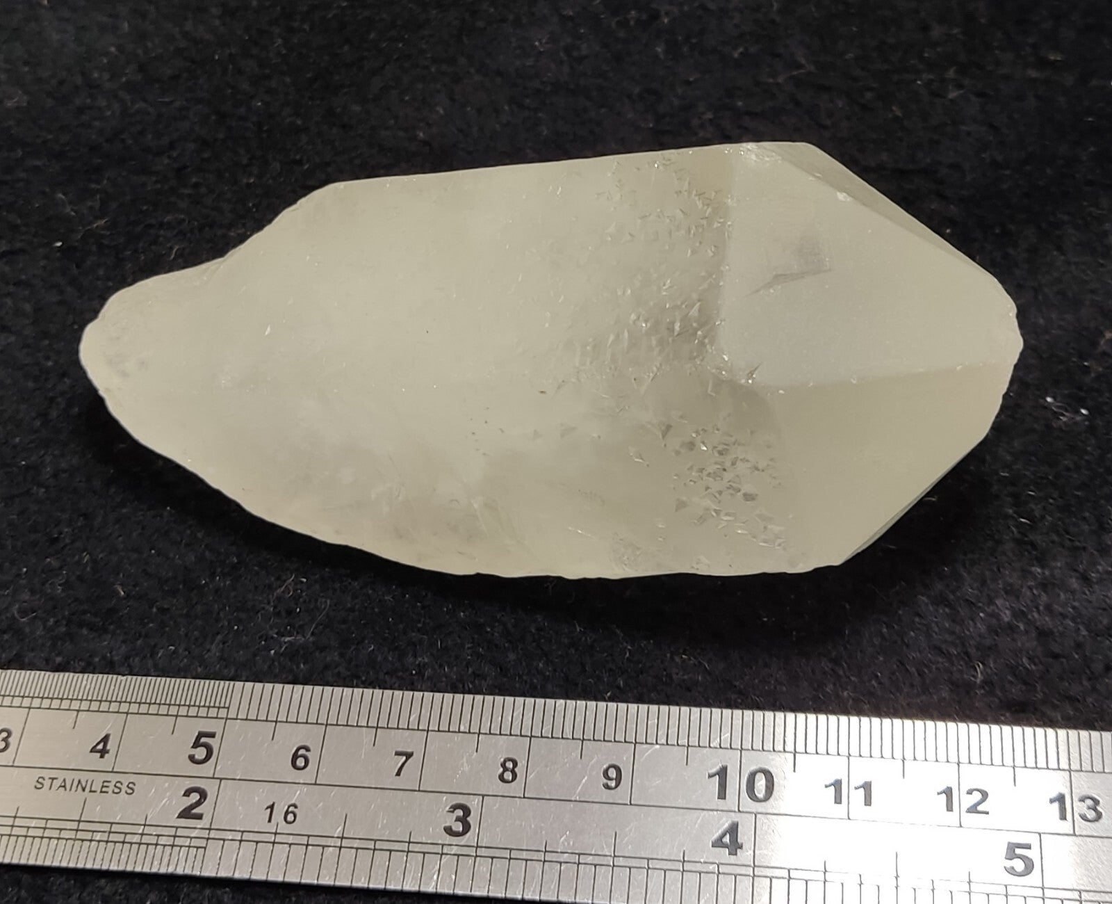 An Aesthetic terminated specimen of Quartz crystal 216 grams