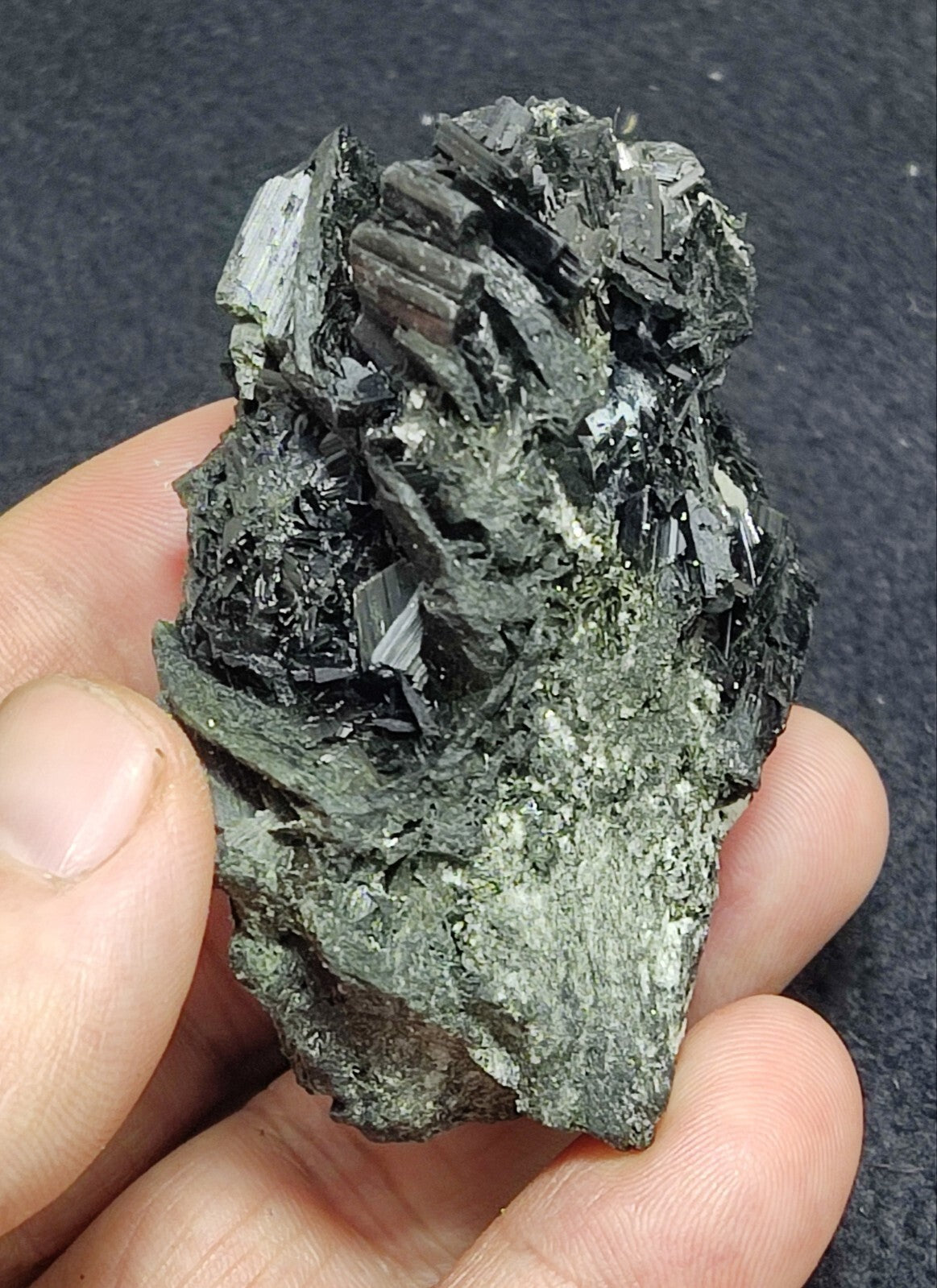 An aesthetic specimen of terminated aegirine crystal cluster 154 grams