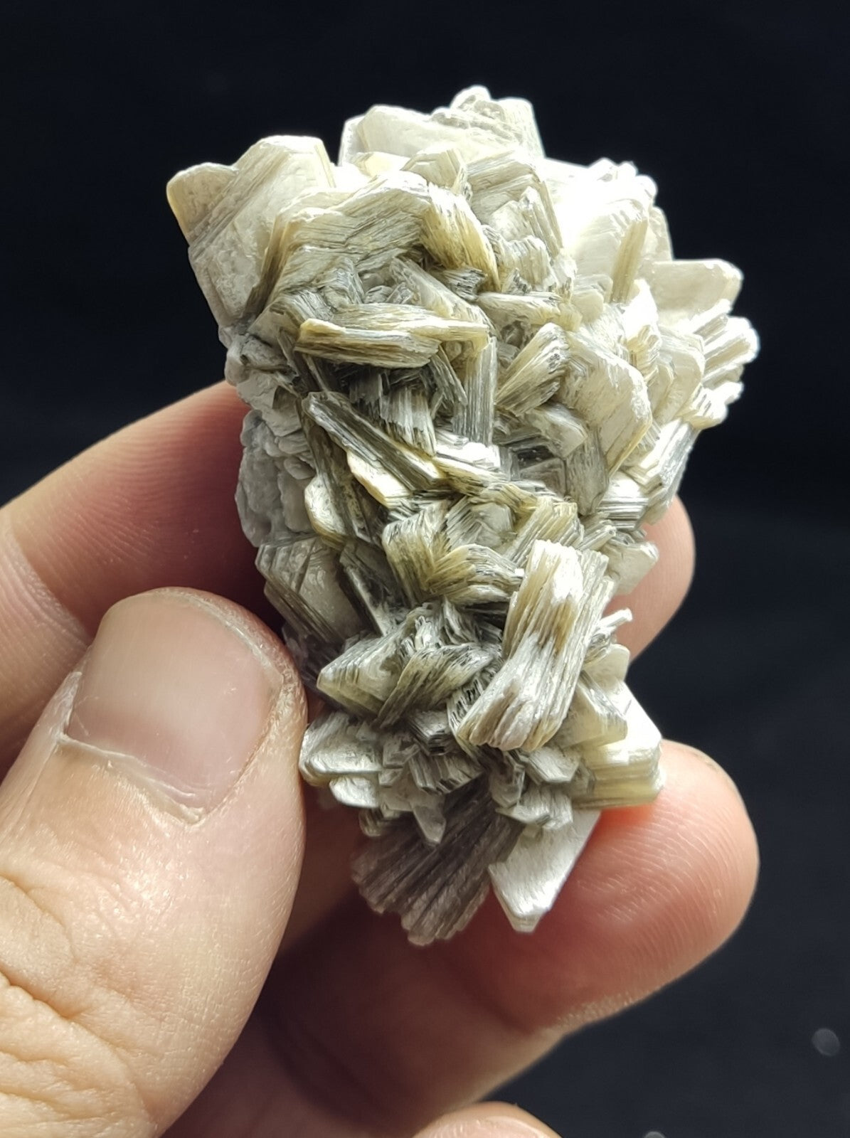 An Aesthetic specimen of muscovite cluster 30 grams