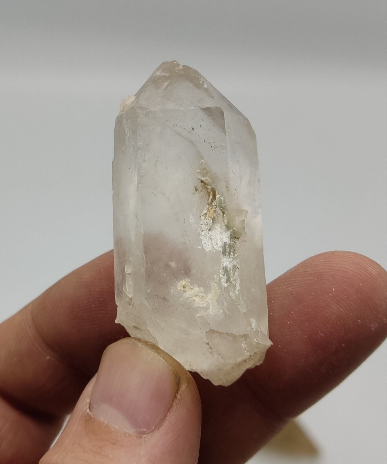 850 grams Amphibole/Chlorine Mixed quartz crystals