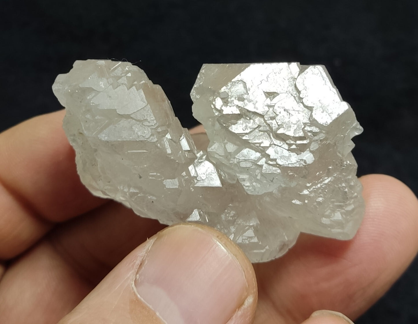 A very Aesthetic Natural terminated gwindel like Quartz crystal 51 grams