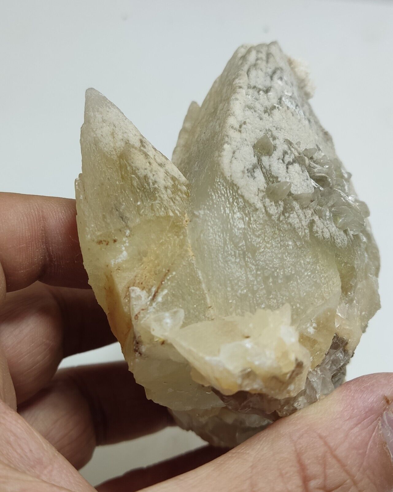 480 gram Natural beautifully terminated calcite