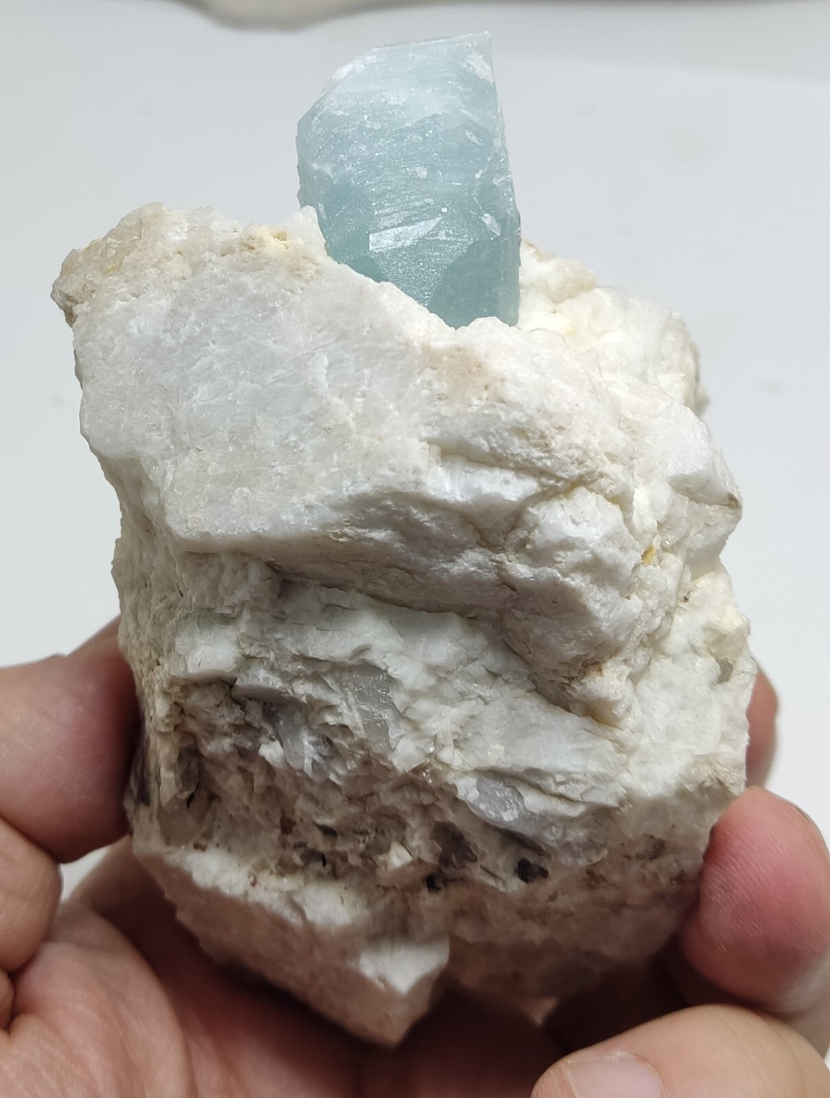 An aesthetic Specimen of Afghanistan Aquamarine on albite 530 grams