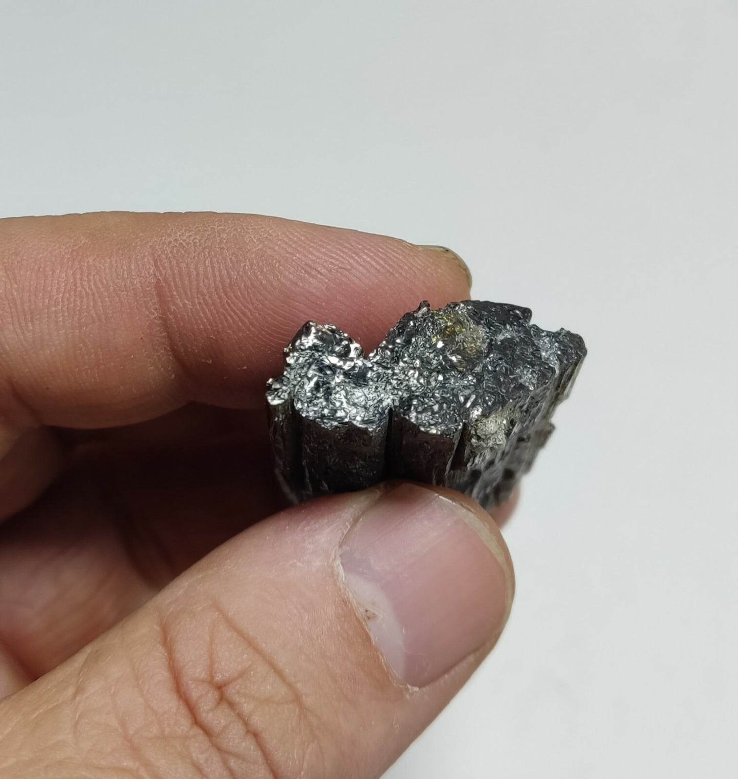 An aesthetic specimen of epidote crystal 27 grams