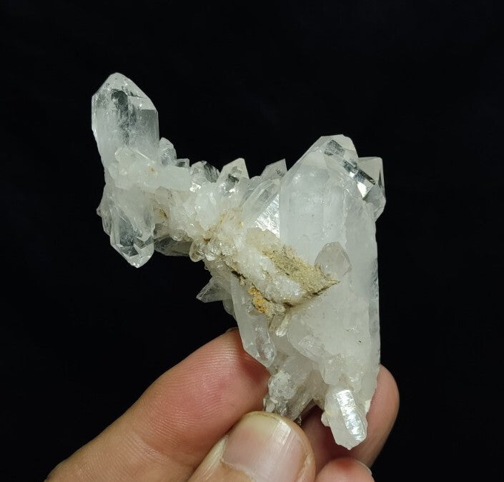 Natural terminated Quartz cluster 74 grams
