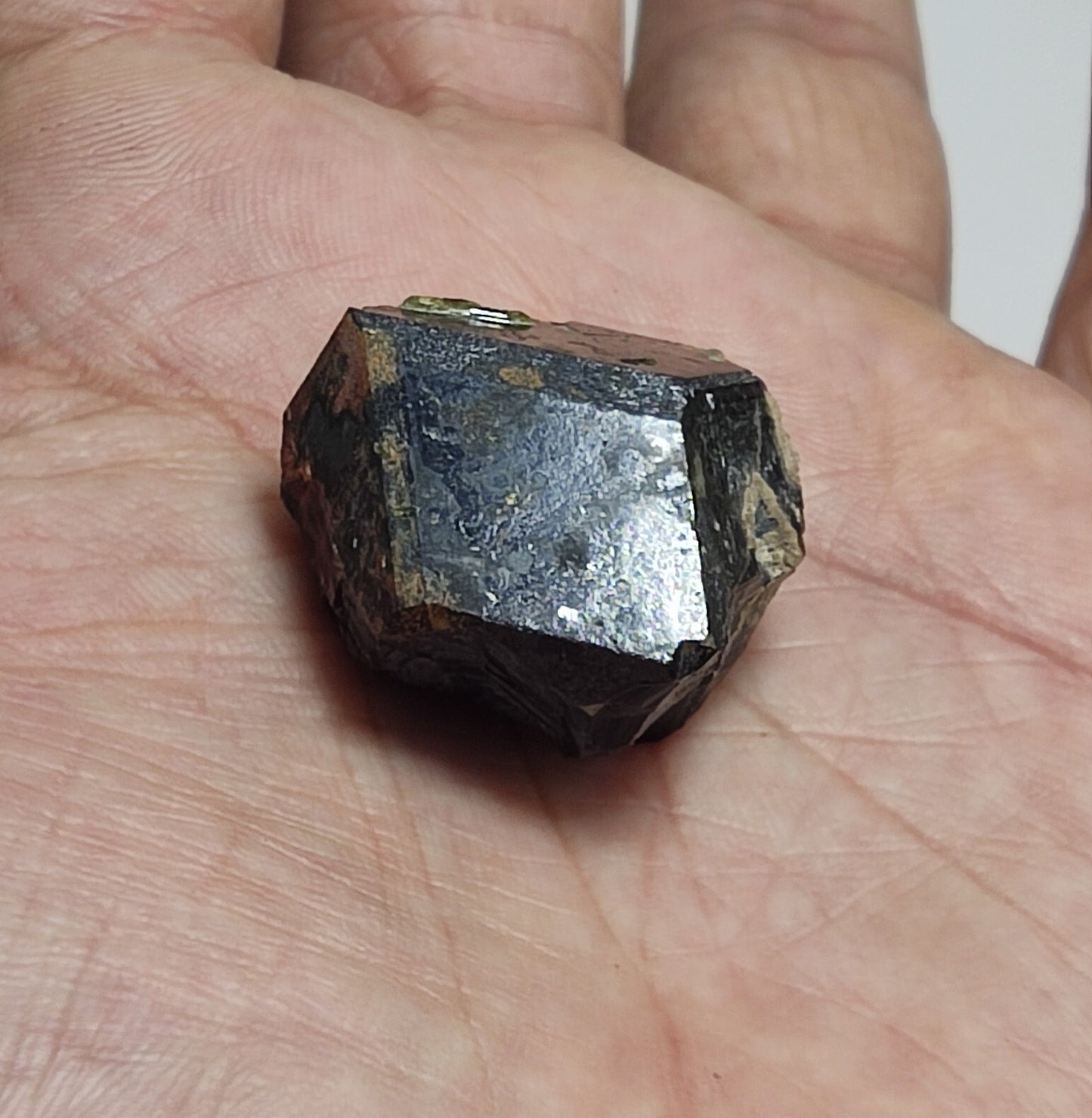 An Aesthetic terminated specimen of andradite crystal 28 grams