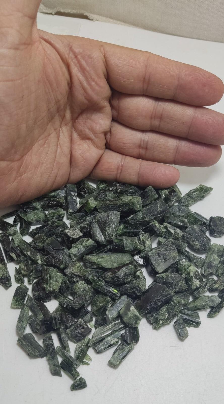250 grams Natural diopside crystals