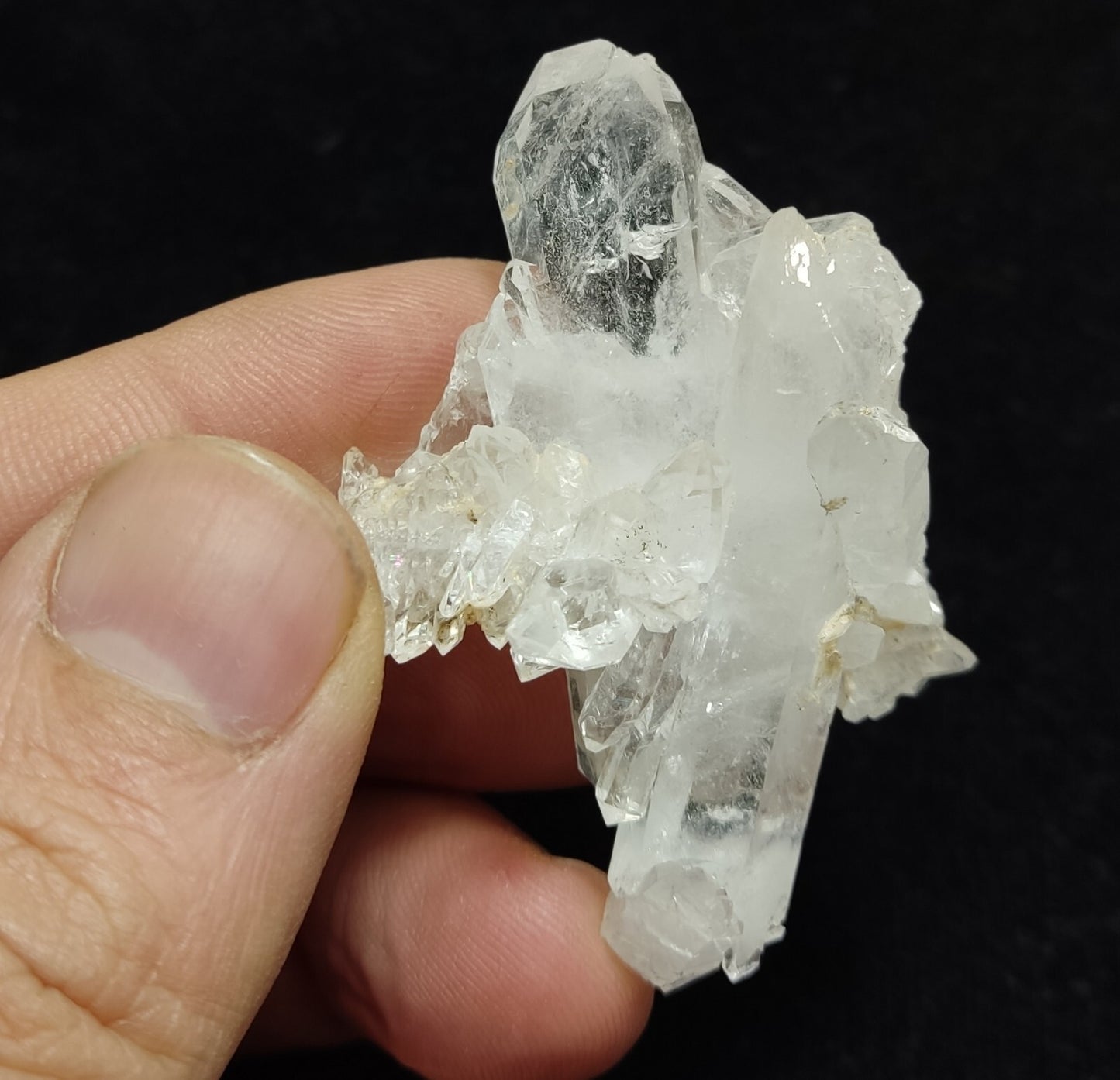 An Aesthetic Natural beautifully terminated Quartz cluster 28 grams