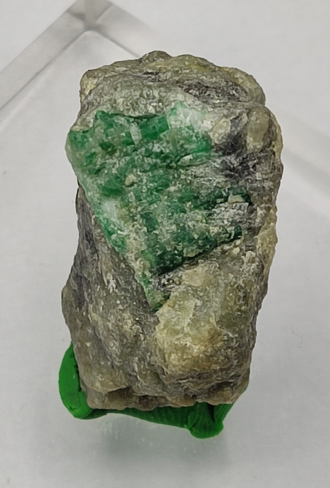 An Aesthetic miniature specimen of emerald in matrix 25 grams