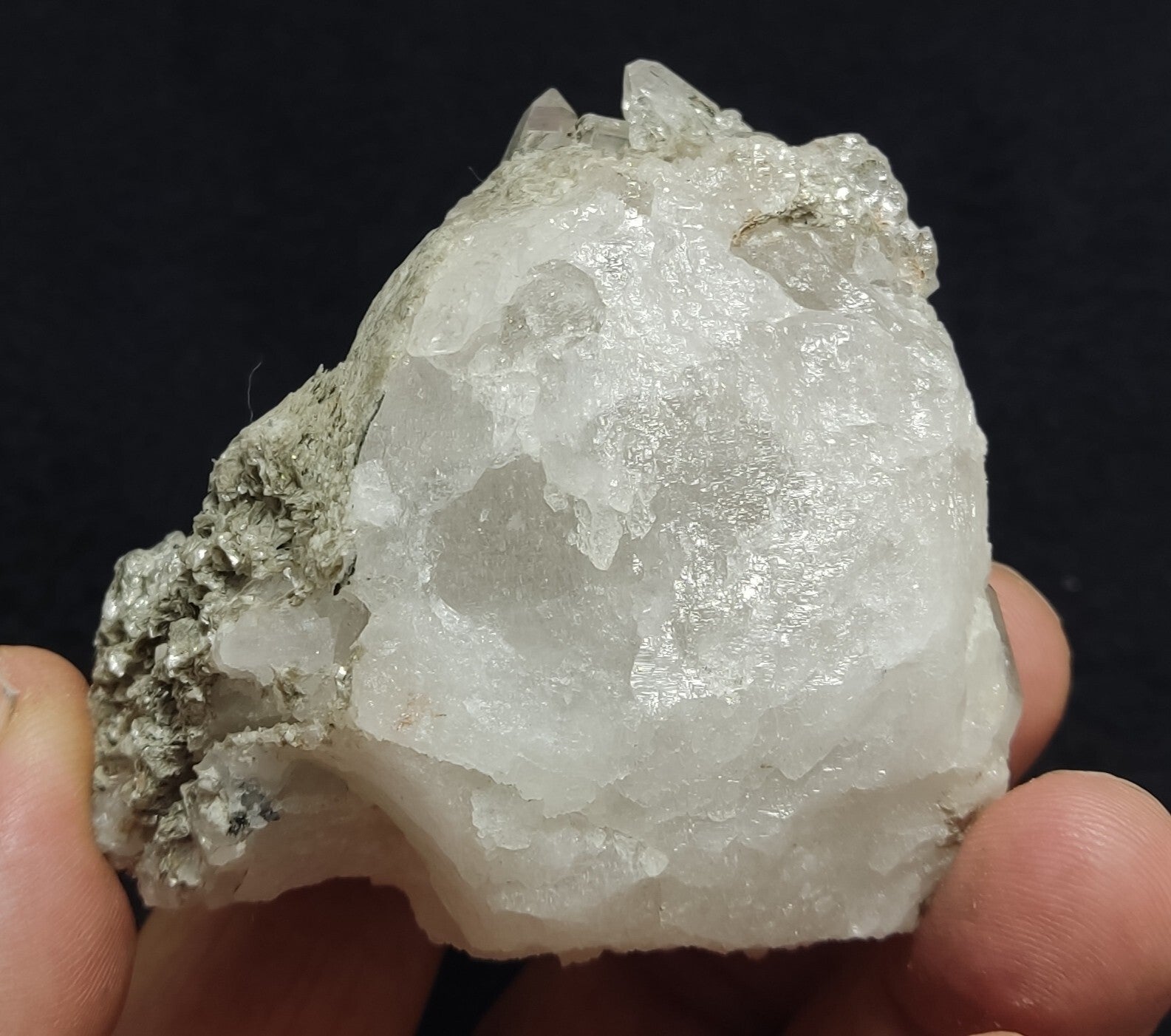 An Aesthetic terminated specimen of Quartz with mica 210 grams