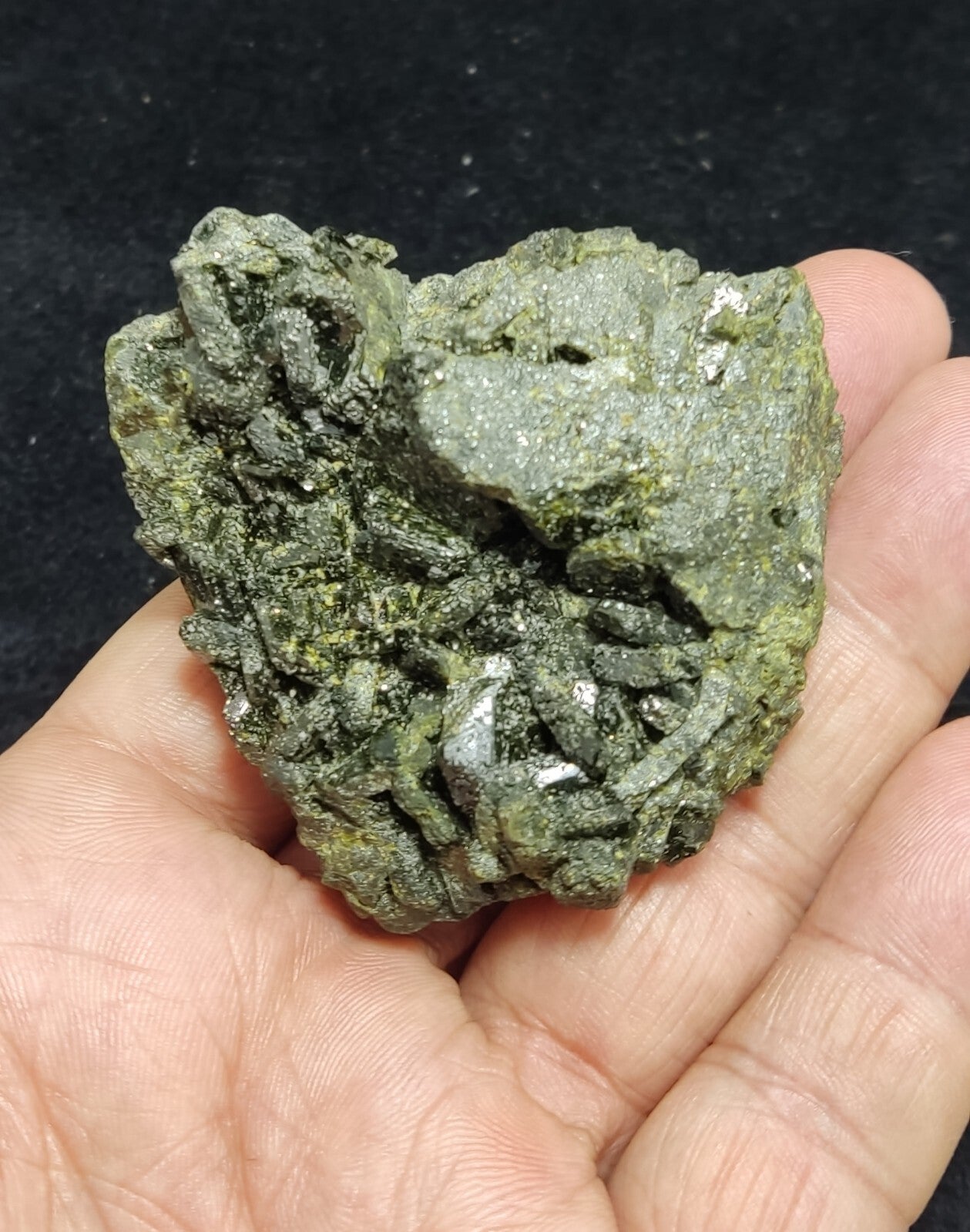 An Aesthetic Natural terminated epidote crystal specimen 131 grams