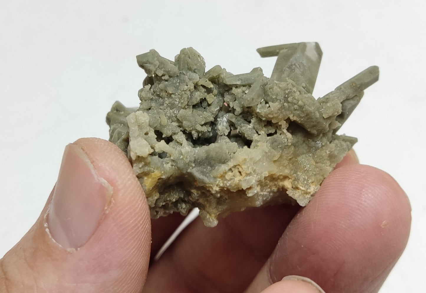 A very Aesthetic Natural beautifully terminated Chlorite Quartz cluster 33 grams