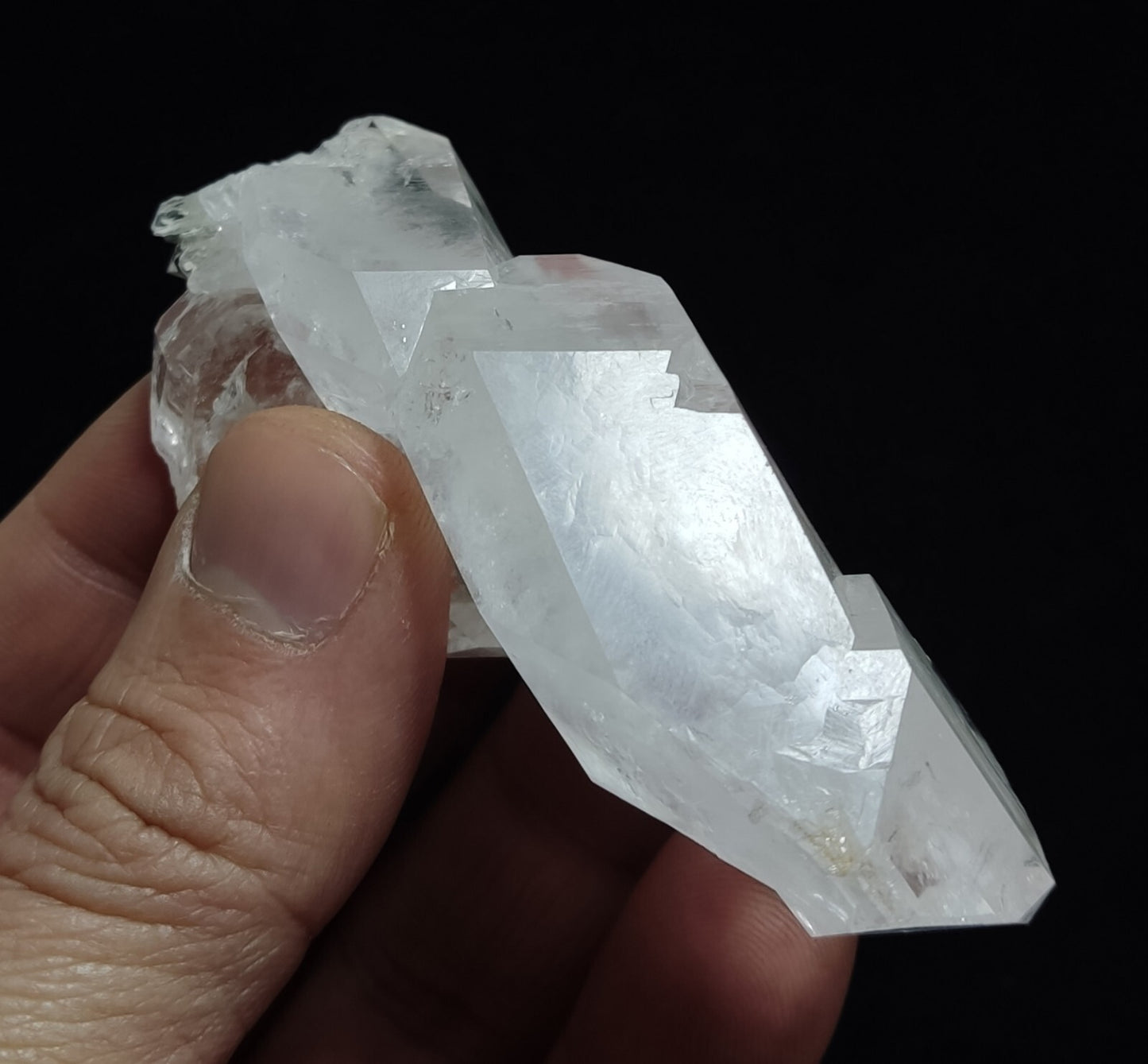 An Aesthetic terminated Quartz specimen 77 grams