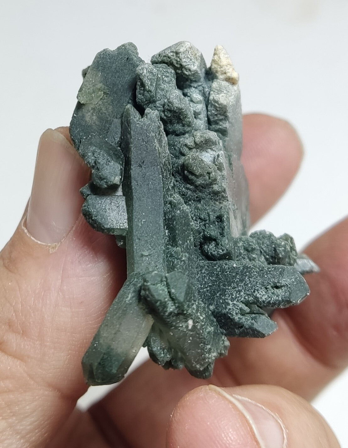 A very Aesthetic Natural beautifully terminated Chlorite Quartz cluster 48 grams