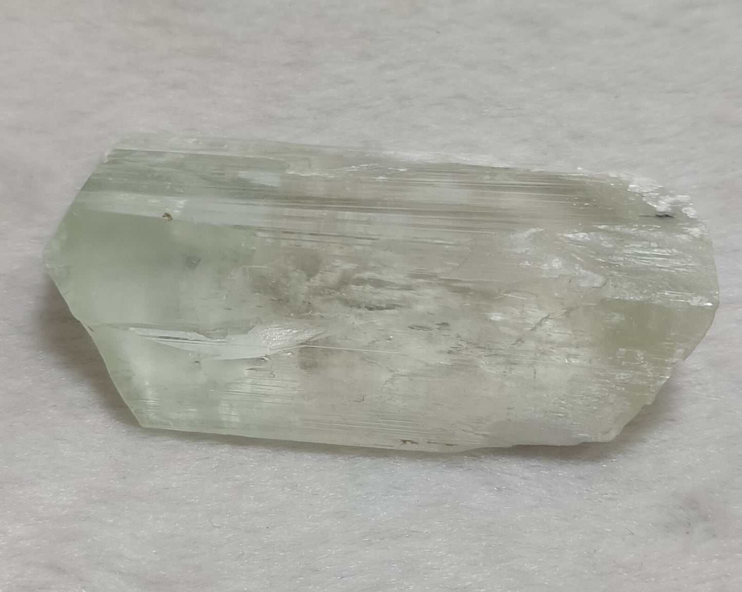 An Aesthetic terminated spodumene floater crystal specimen 75 grams