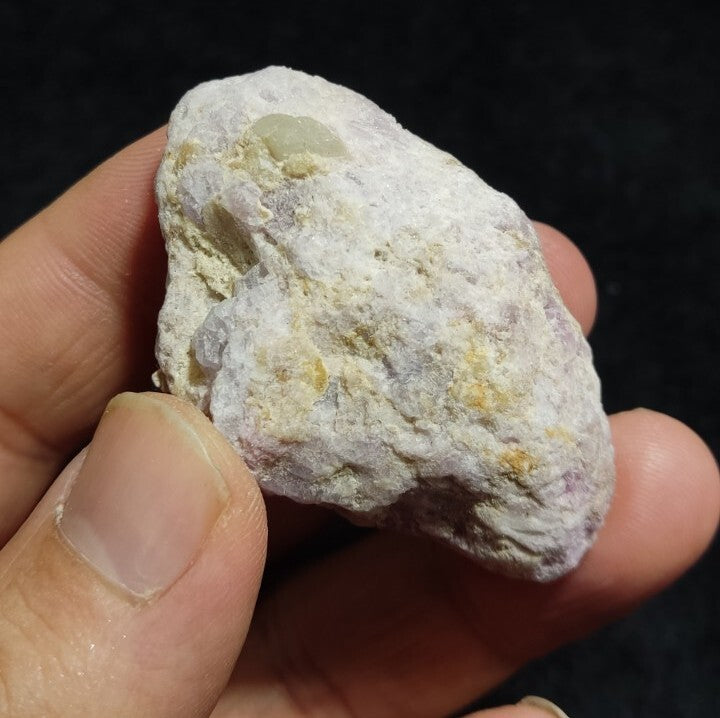 38 grams Tenebrescent Highly Fluorescent Hackmanite Specimen