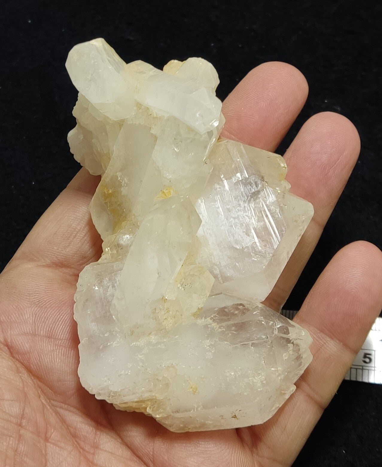An Aesthetic terminated specimen of Quartz cluster 188 grams