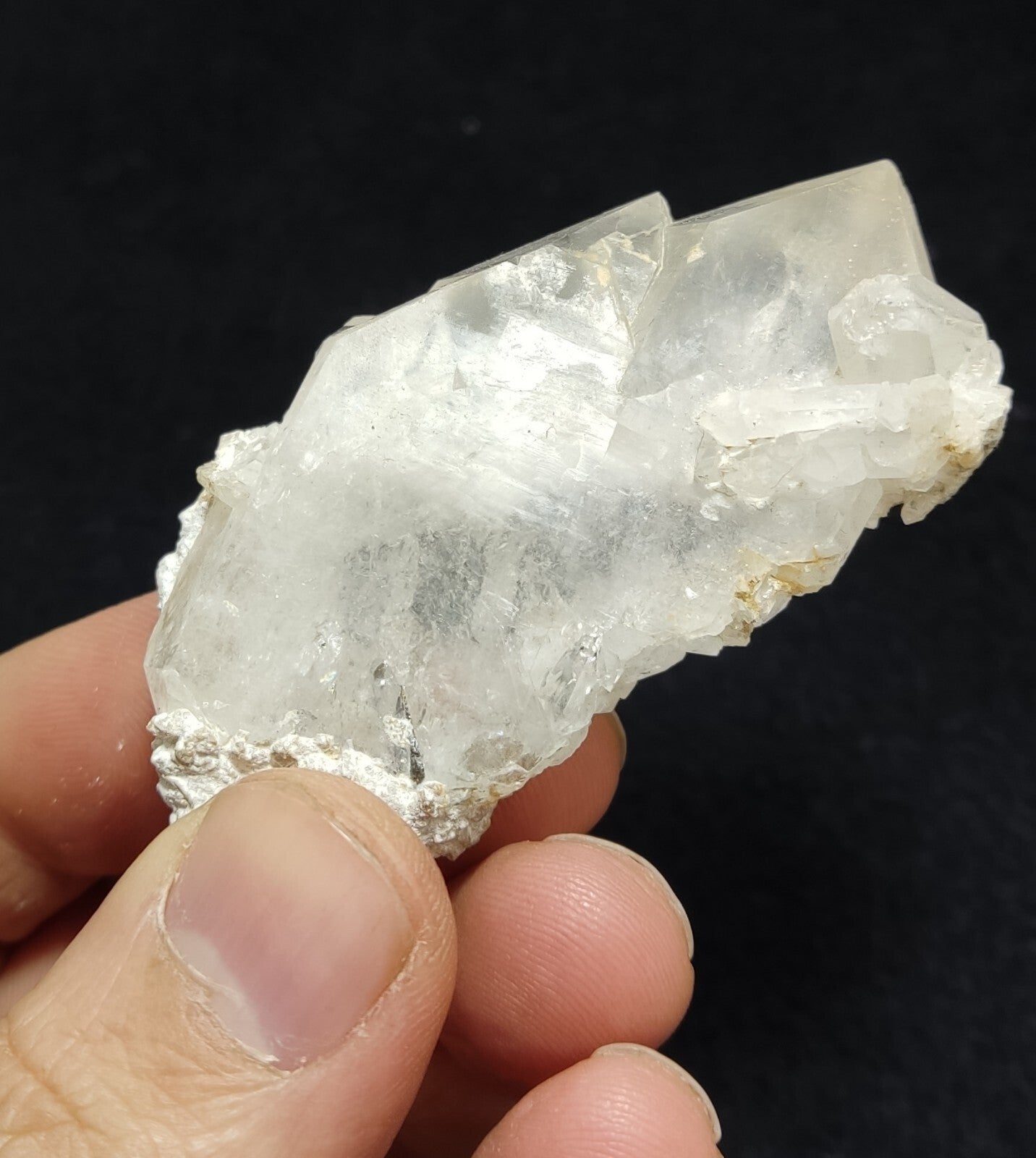An Aesthetic terminated faden Quartz crystal specimen 53 grams