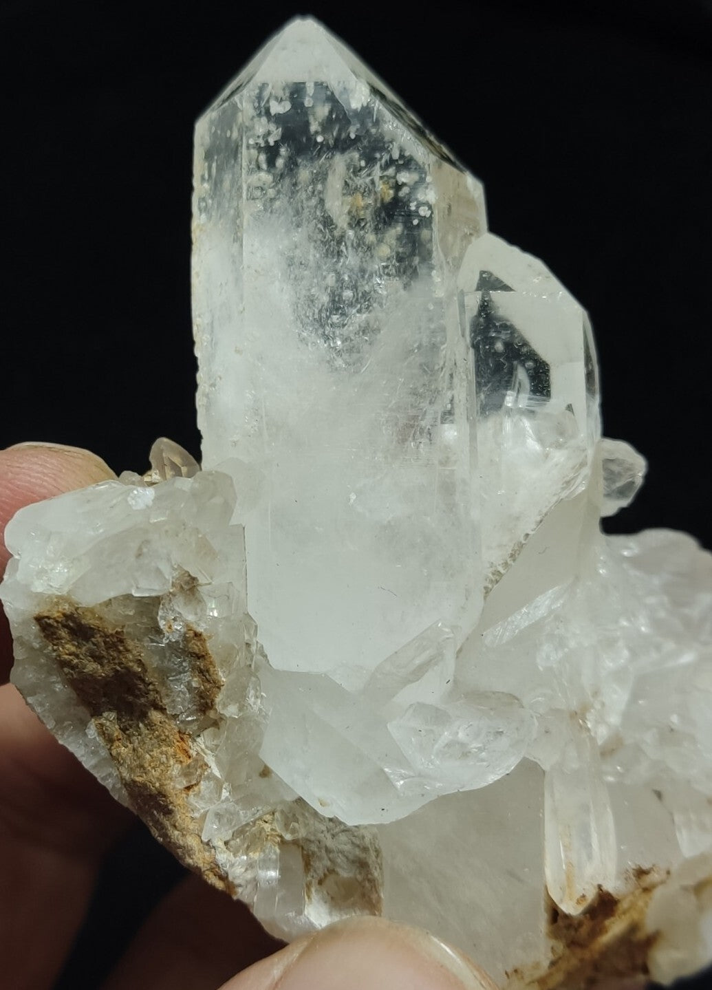 An Aesthetic Natural beautifully terminated Quartz cluster on matrix 121 grams
