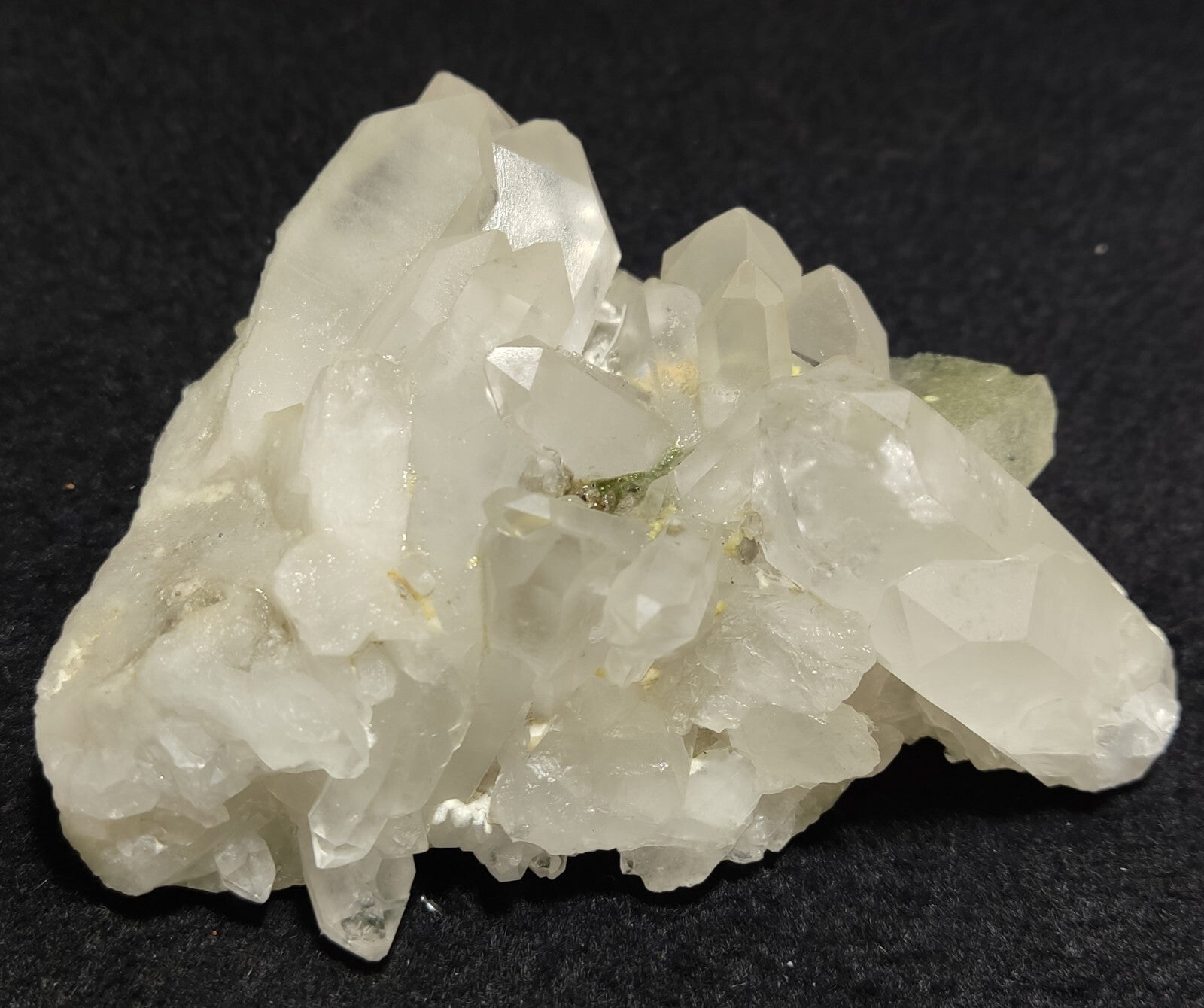 An Aesthetic terminated specimen of Quartz cluster 201 grams