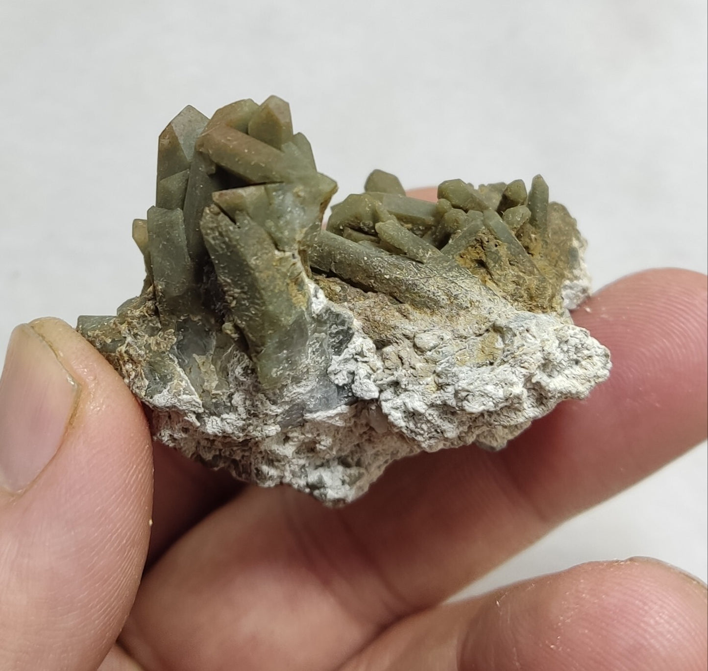 An Aesthetic terminated chlorite Quartz specimen 42 grams