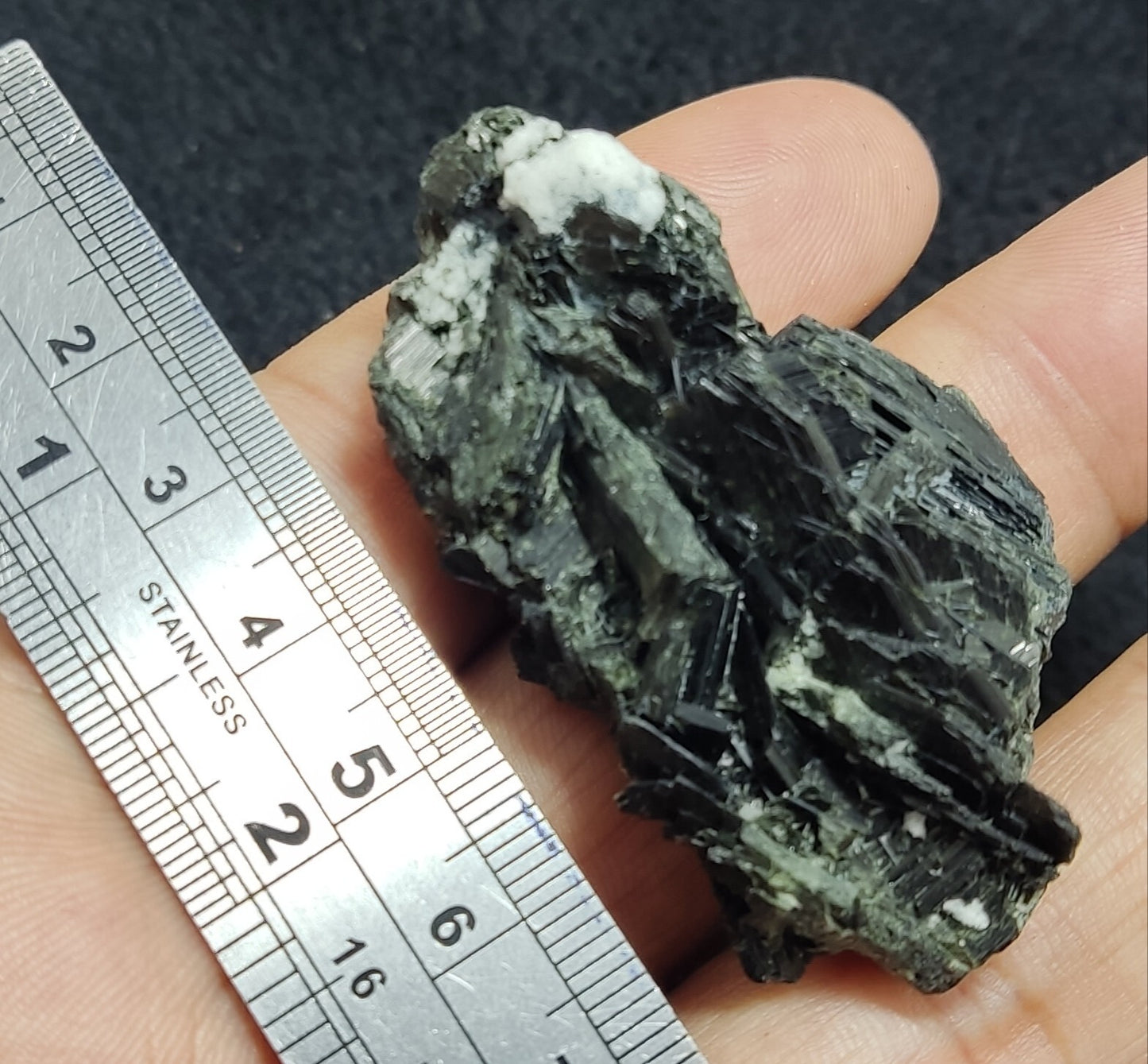 An aesthetic specimen of terminated aegirine crystal cluster 31 grams