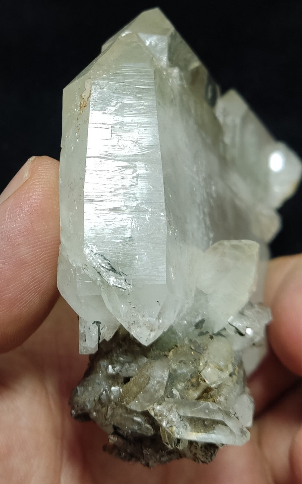An Aesthetic terminated specimen of chlorite Quartz 211 grams