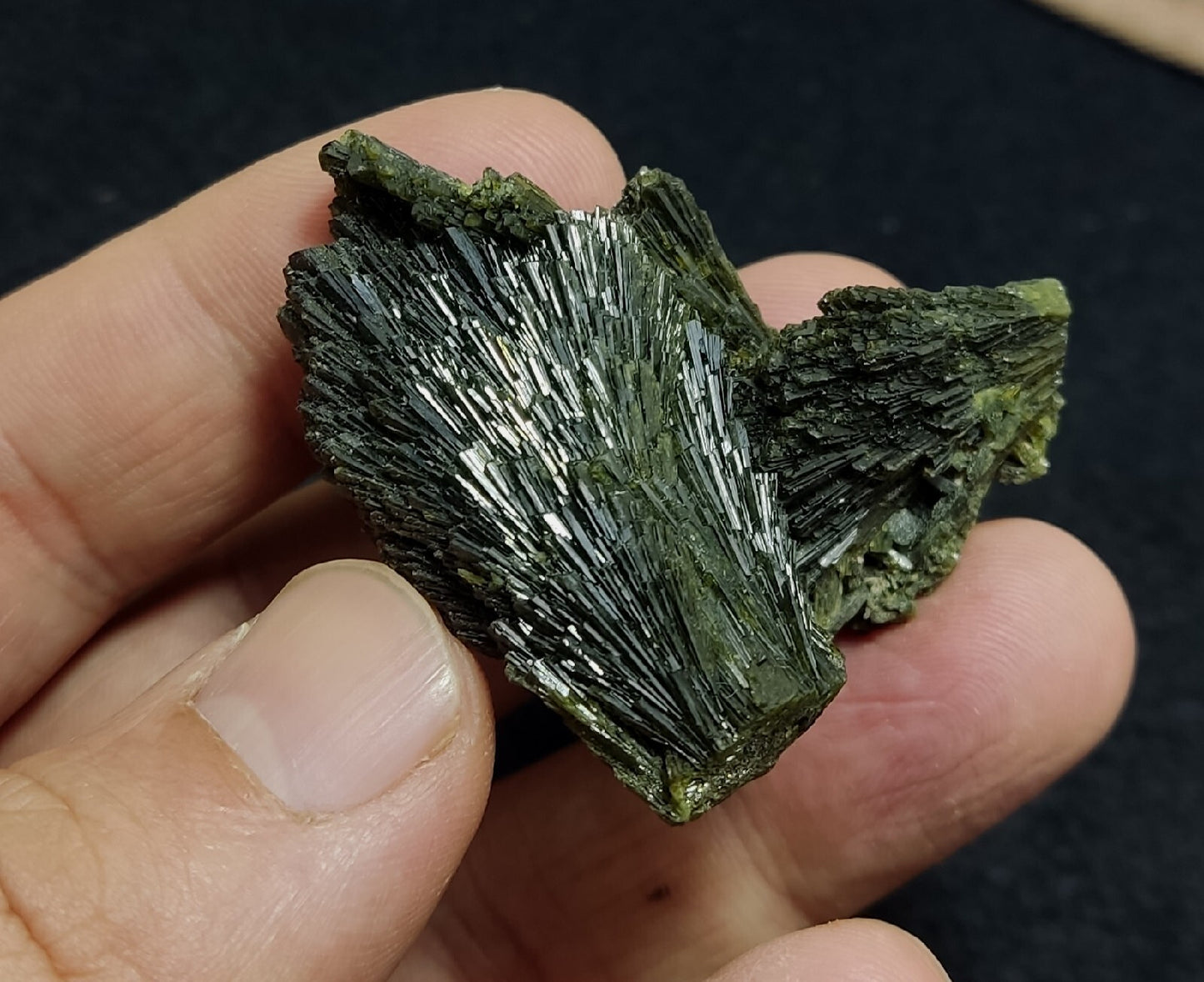 Single natural Epidote Crystal spray formations 39 grams