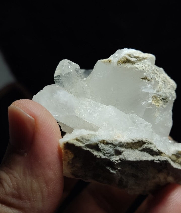 Natural Terminated Quartz crystal 111 grams