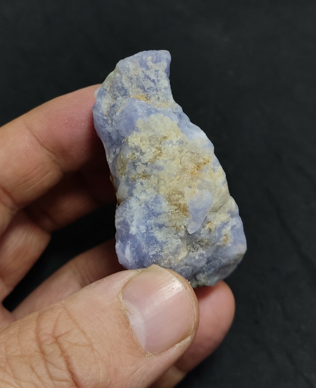 An amazing specimen of rough hackmanite chunk highly Tenebrescent 62 grams