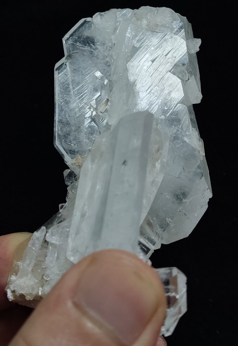 An Aesthetic terminated specimen of faden Quartz cluster 141 grams
